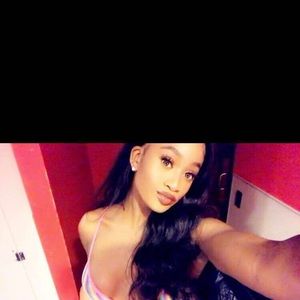 Meet your Posher, Edisa